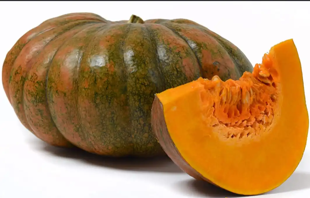 Es una hortaliza de gran tamaño color naranja